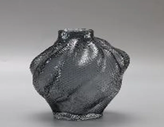 Серая круглая ваза